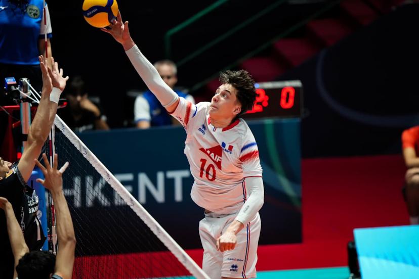 retour sur la défaite de l'équipe masculine de volley face aux bruins, une rencontre intense avec des moments clés à retenir.