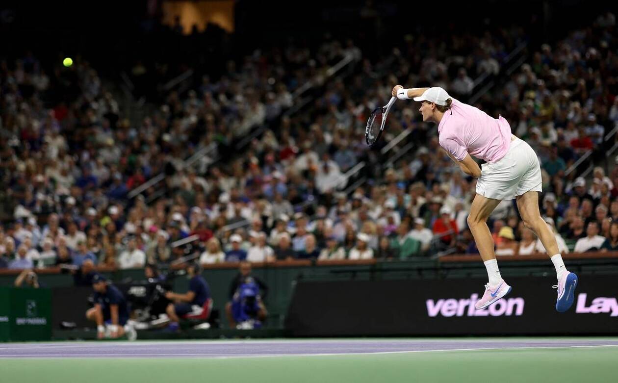 découvrez la réaction de jannik sinner face aux huées du public lors du tournoi d'indian wells.